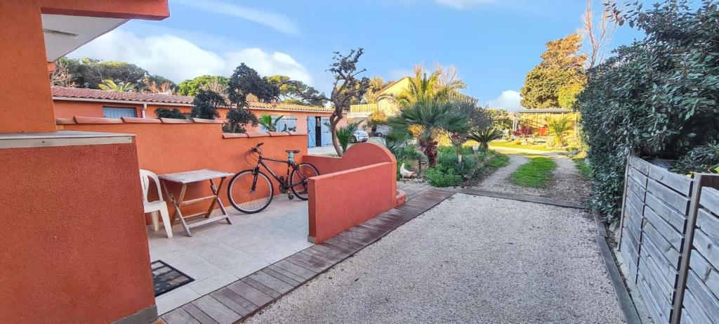 Studio confortable à Hyères avec terrasse et jardin – 20 m², Hyères