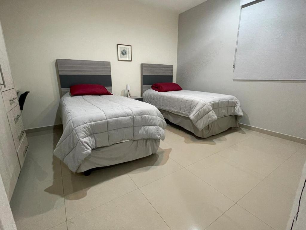 Apartamento en PB con piscina a poca distancia de la playa - 3