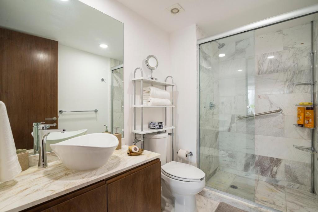 I105 - 3BR - 2BTh - 5
