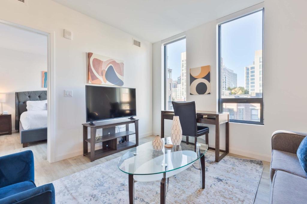 Luxury Apt with Kitchen in Fenway, Boston