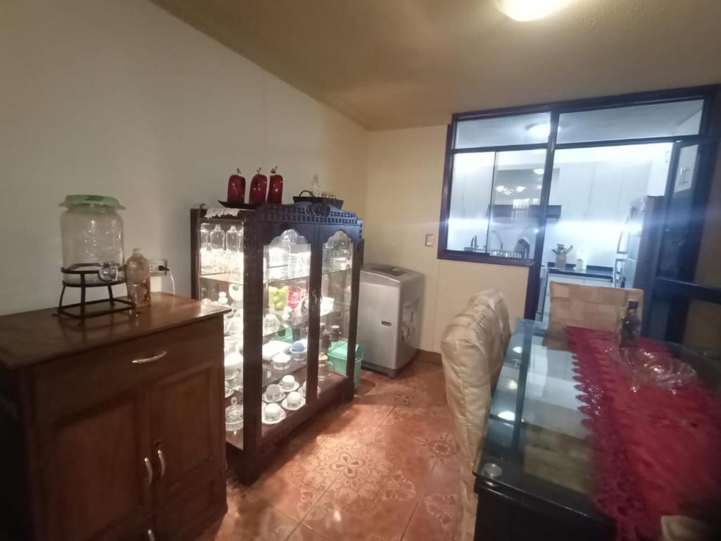 Casa tres habitaciones con parqueo - 4