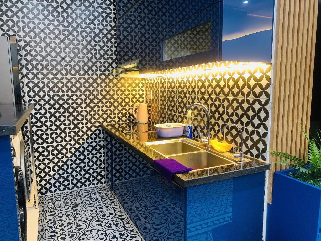 Ánh Dương Villa Homestay Hạ Long 8 Phòng ngủ - Bể bơi - Bàn Bi a - Gần biển (Anh Duong Villa Homestay Ha Long 8 Phong ngu - Be boi - Ban Bi a - Gan bien)