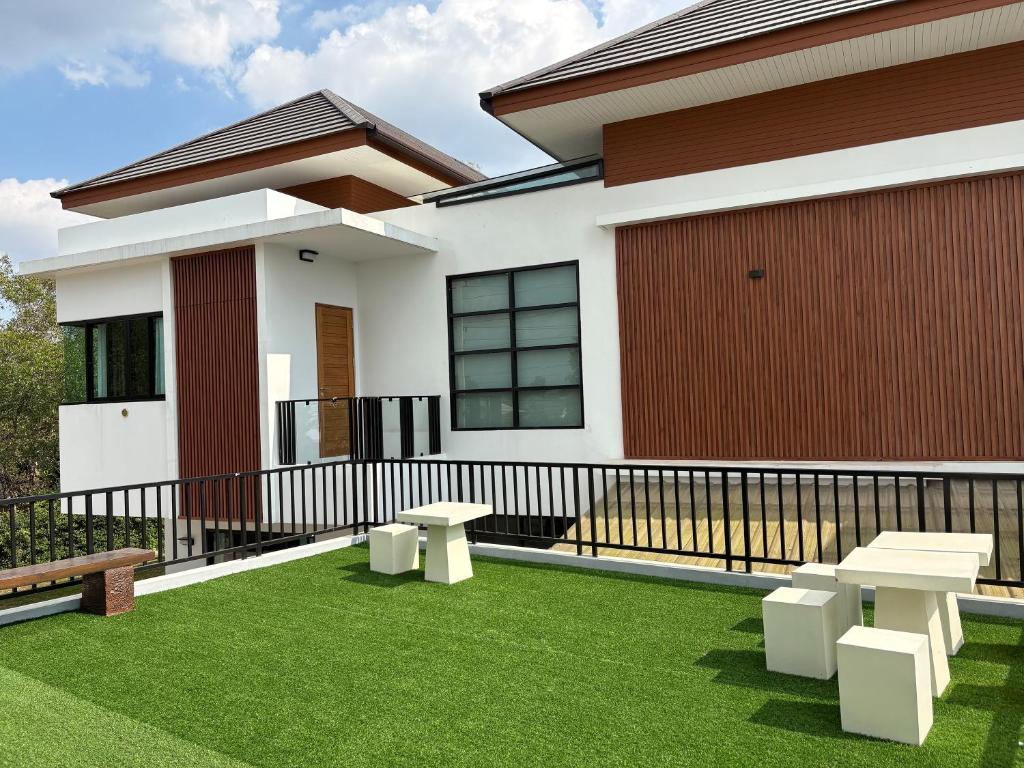 Balcony/terrace, Chom Chiang Rai Hotel in Chiang Rai