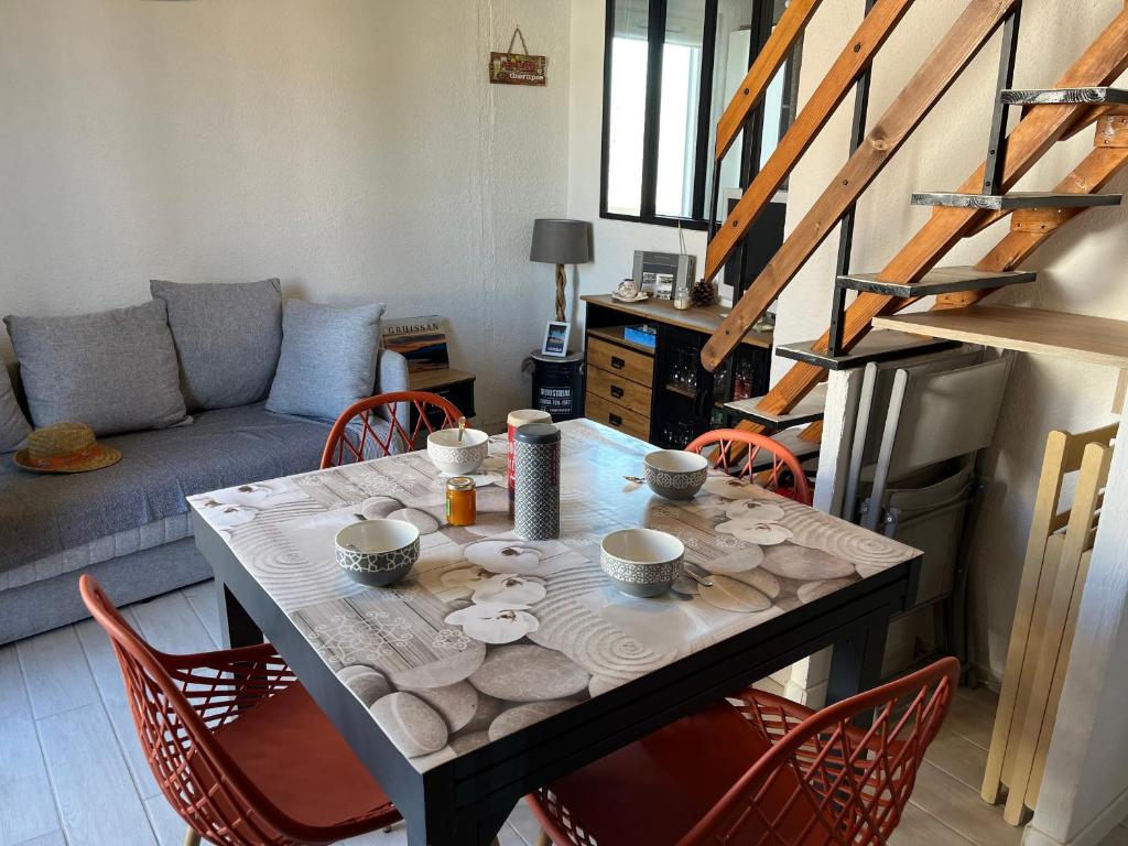 Gruissan: T2 Mezzanine 6 pers, proche plage, parking privé - FR-1-796-35 - 5