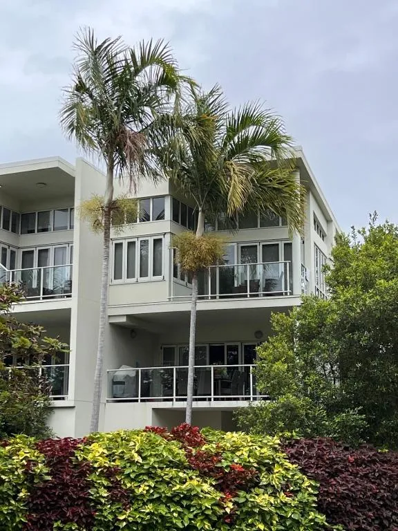 Island Romance or Family & Pool，位于耐莉湾的酒店