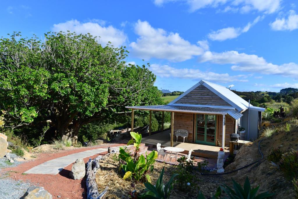 Sundance cabin, Parua Bay