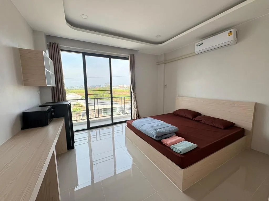 หลังมอรีสอร์ท, hotel in Ban Hua Khwai