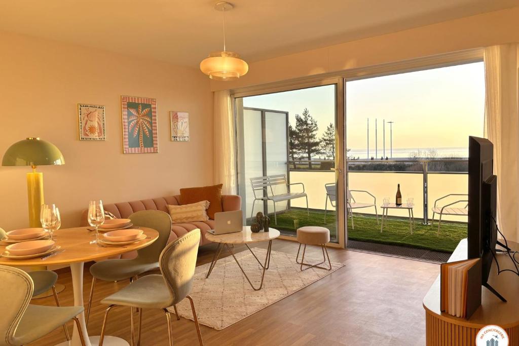 Le Pop Art' - Terrasse Great Sea View and Parking, Le Havre