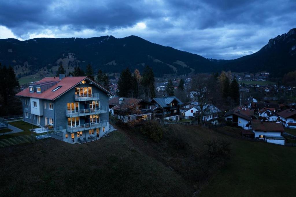 Ferienwohnungen Friedenshöhe in Oberammergau - 2