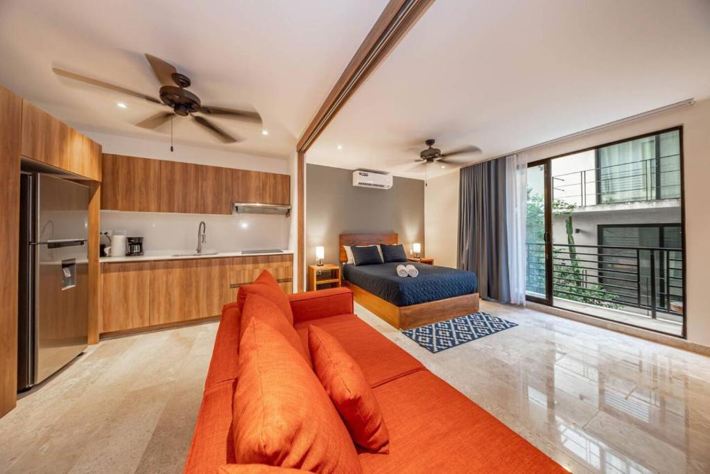 Lux Studio with Rooftop Pool Gym Private Balcony, Tulum