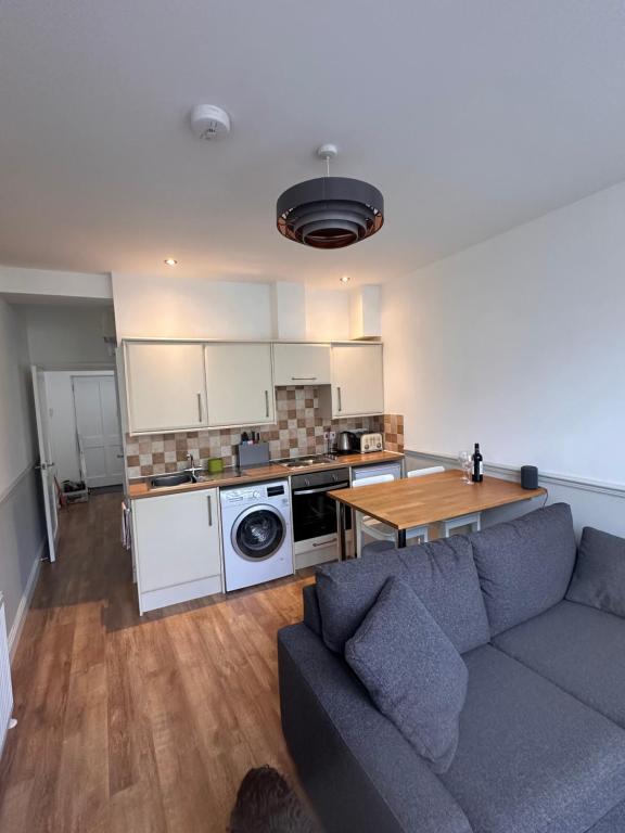 Dorchester Town Centre Entire Apartment, Dorchester