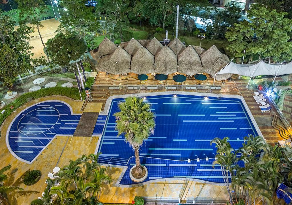 スイミングプール