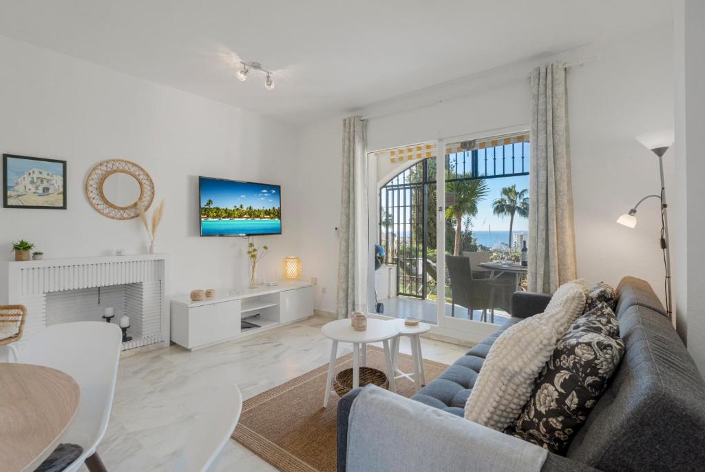 Pool and garden apt by Costarentals - Ref 253 - 2
