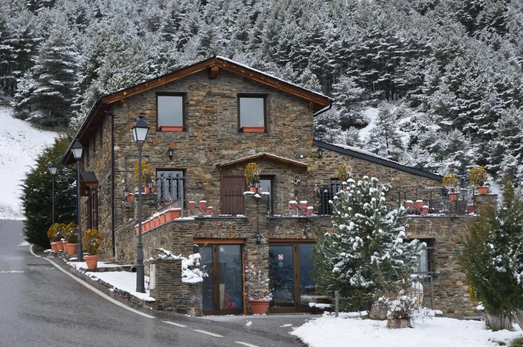 Hotel Parador de Canolich - Only Adults, hotel in Bixessarri