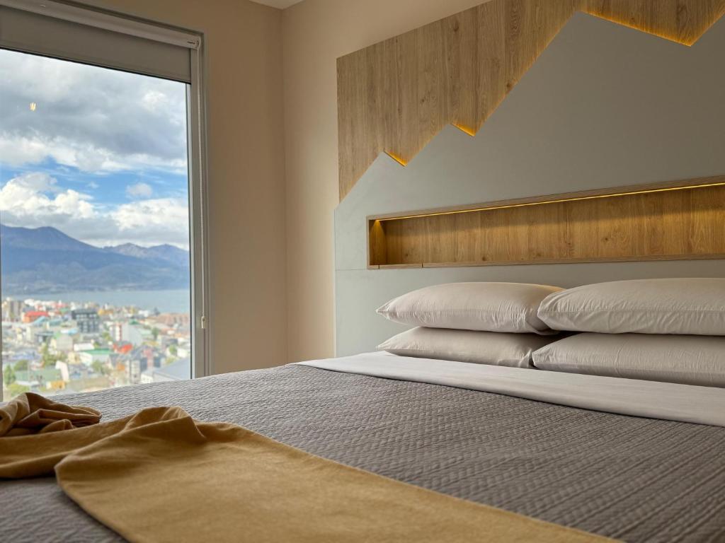 Infinity View Pent House I - 1