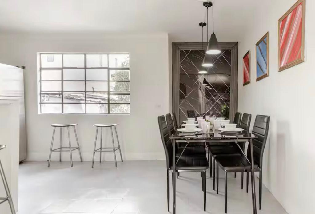 El Poblado 4 Bedroom 3 Bathroom private Terrace - 2