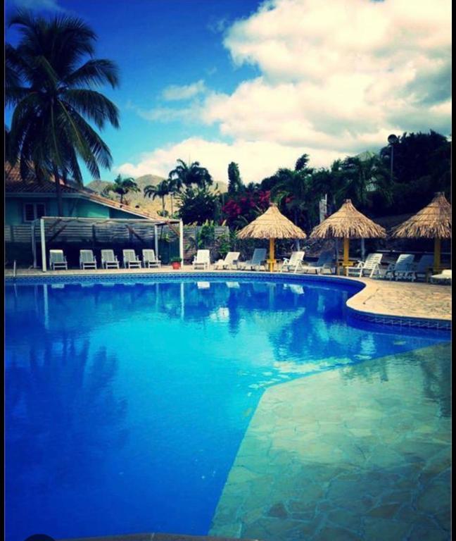 Calypso 491 - 2 chambres , grand jardin, Le Diamant