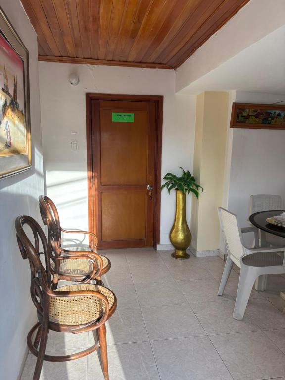 APARTAMENTO EL TREBOL 01 - 2