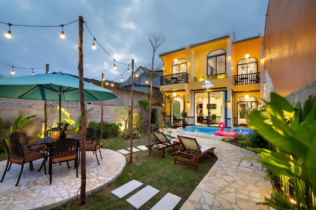Hoian Cocoviet2 Villa - 3 BR Poolside Retreat, Old Town
