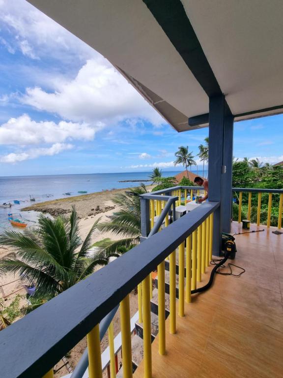 Kobe's Beachfront Haven