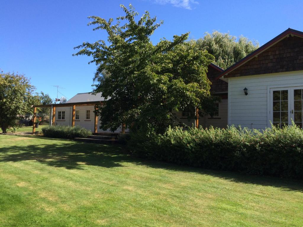 Exterior view, Mt John Homestead in Lake Tekapo