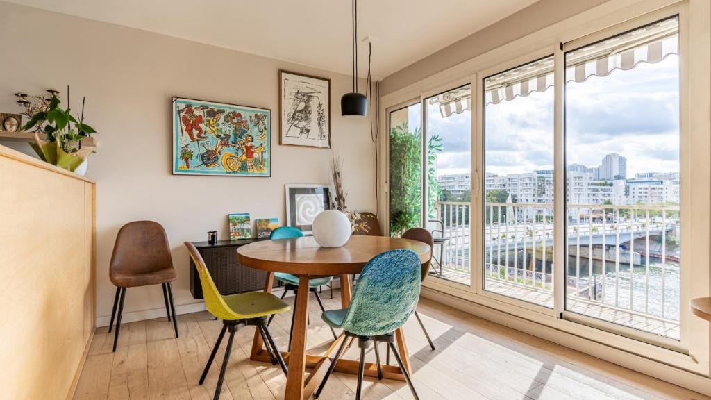 APPARTEMENT avec vue sur la Seine 10' en voiture de Paris et de la Tour Eiffel - 4