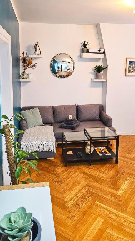 Lovely flat Abbesses center - Paris Montmartre - 2