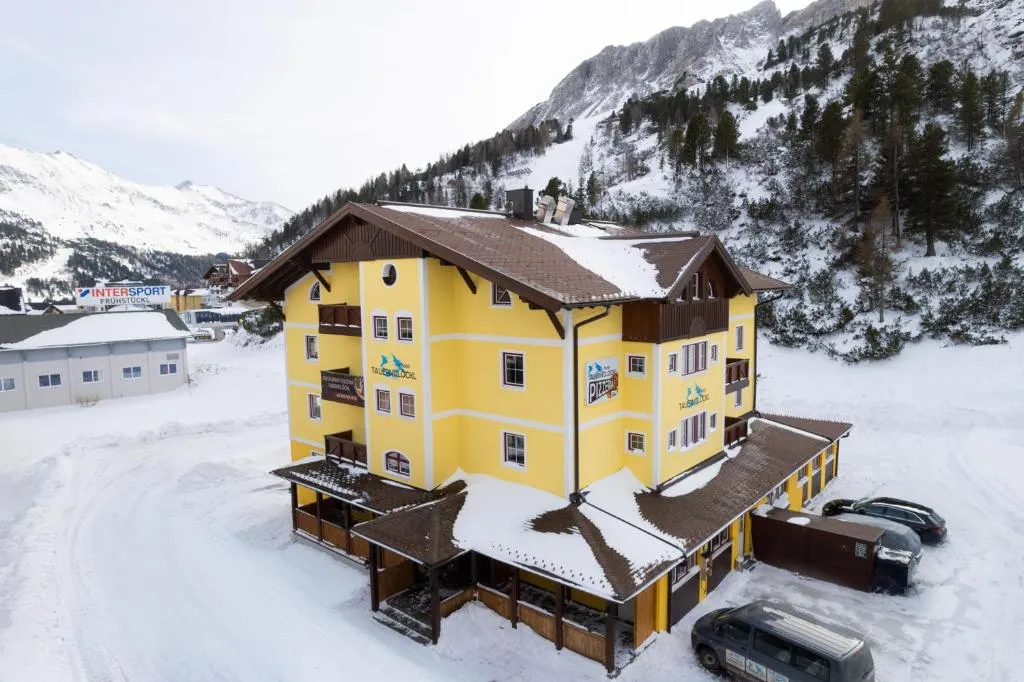 Hotel Tauernglöckl, hotell Obertauernis