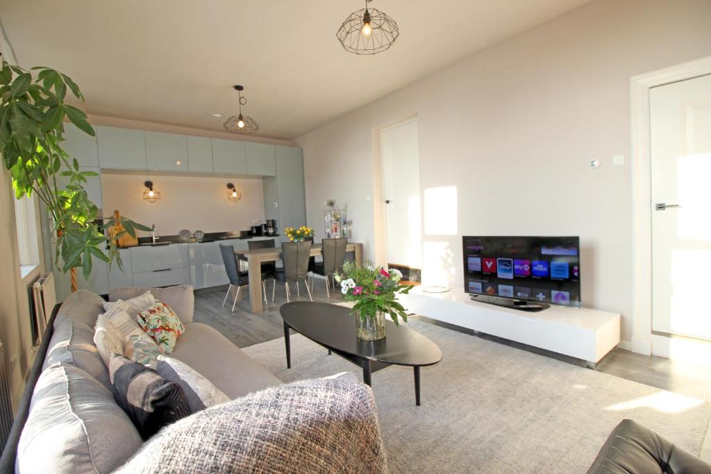 Spacious apartment in listed building, Vianen