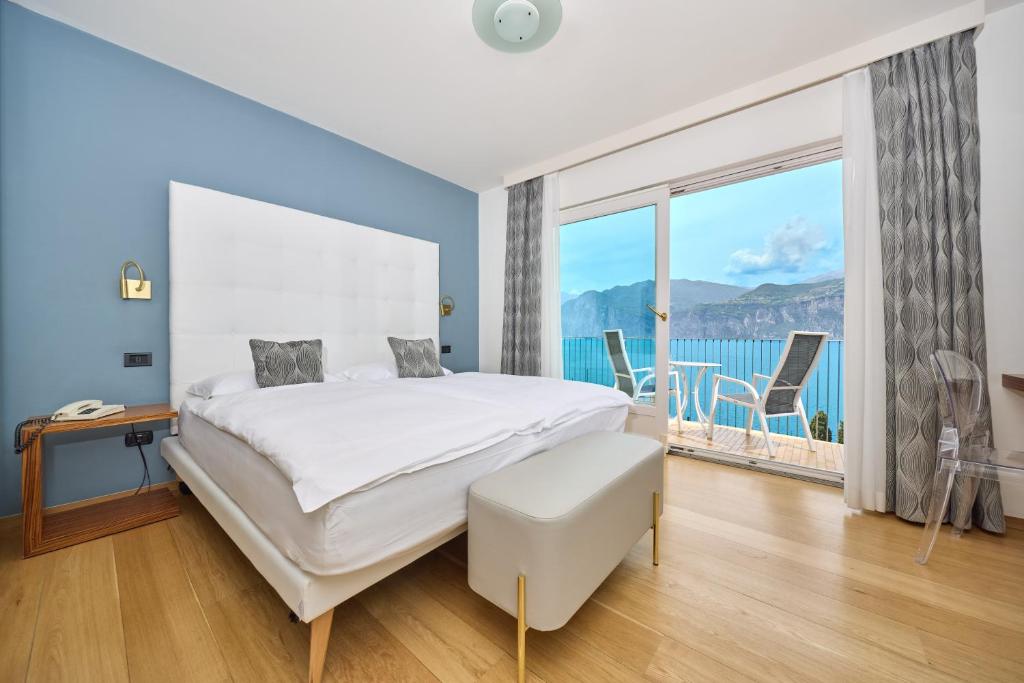 Hotel Capri - 3