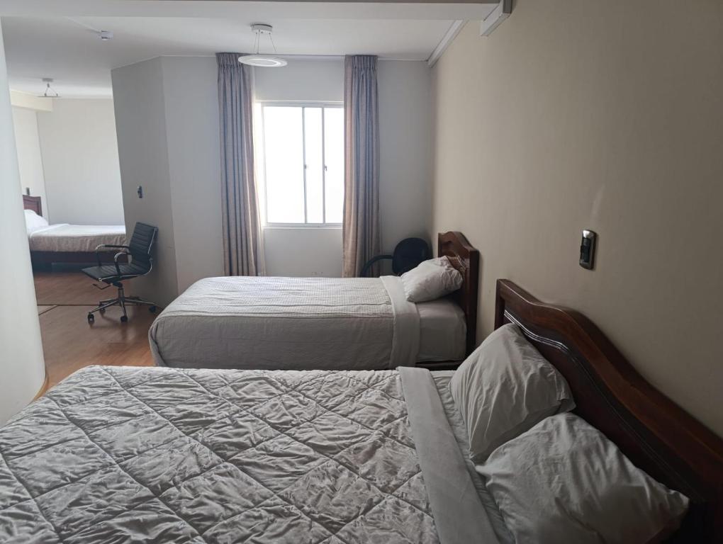 Miraflores Pacific Hotel - 5