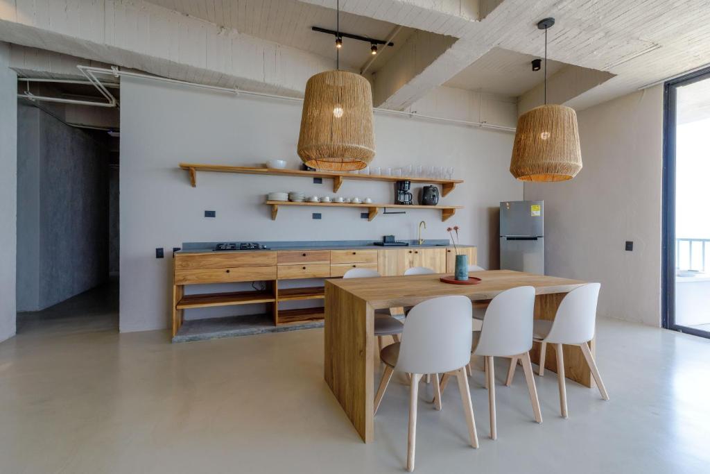 HBE-P4 Penthouse Lujoso de 4 Habitaciones Frente al Mar con Wifi - 2