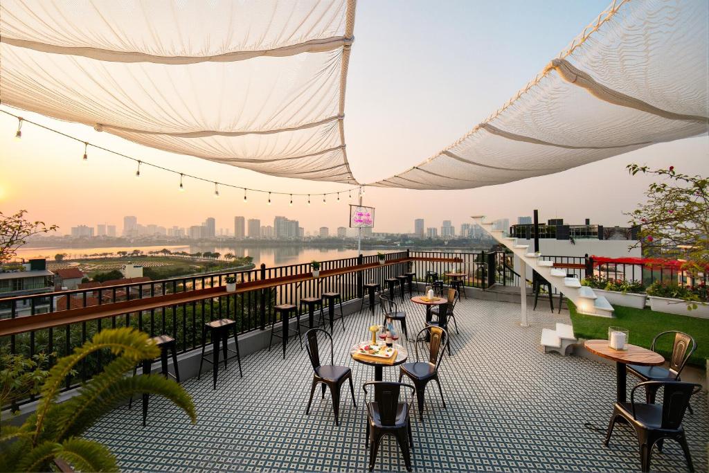 Westlake Pearl Apartment - Hotel & Spa - By Pegasy Group