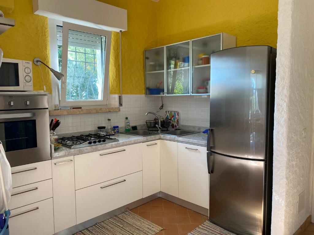 Villa trilocale CON SPIAGGIA E PISCINA incluse - Taunus Vacanze Villa Primule - 2