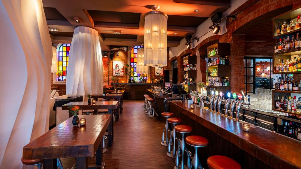 Bar/lounge