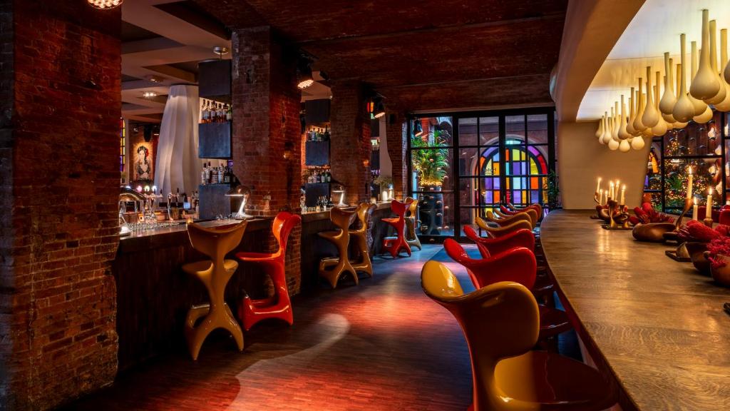 Bar/lounge