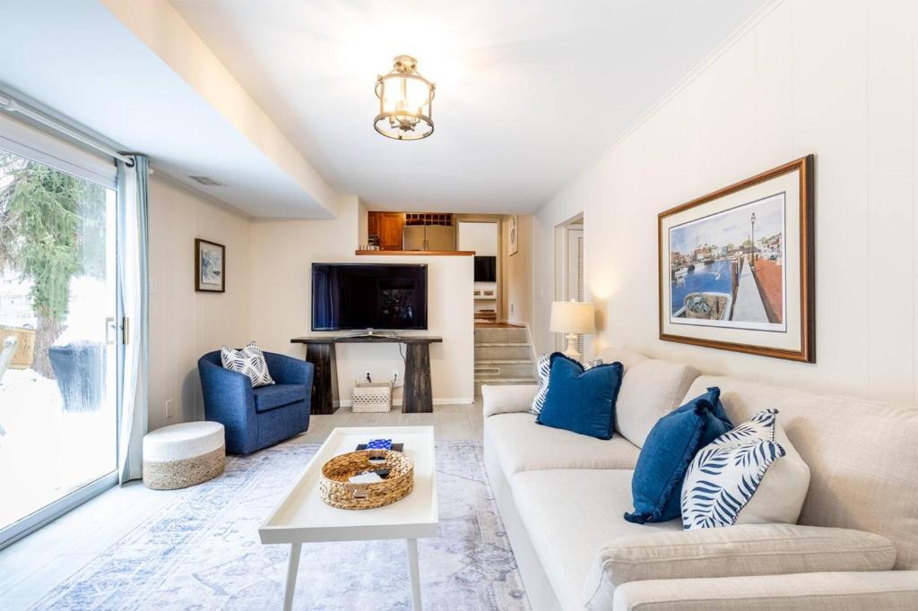 Westside Storied, Annapolis