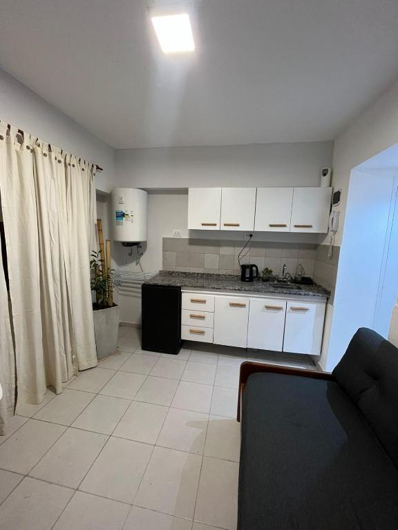 Departamento en zona aldrey - 4