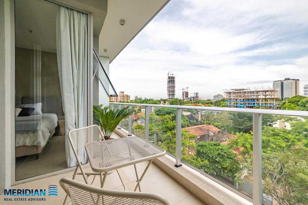 301 Emerald! Boutique building steps from the Shopping del Sol! - 2