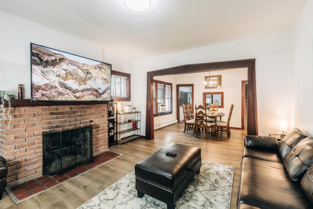 Minnehaha Falls Hideaway, Minneapolis