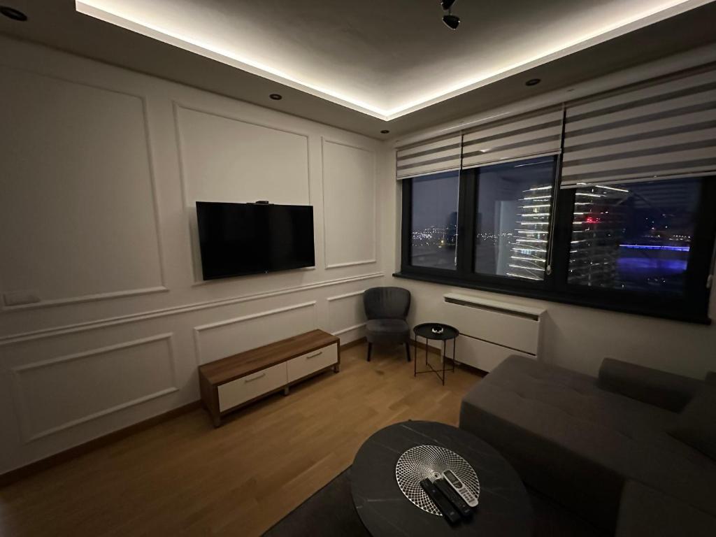 Modern Luxury in Belgrade Waterfront with Views - 5