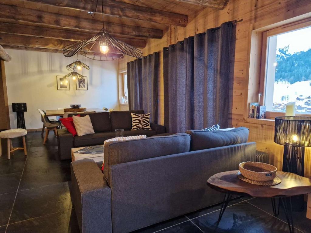 Chalet lumineux à Arêches-Beaufort avec terrasse et cuisine équipée - FR-1-342-332 - 4