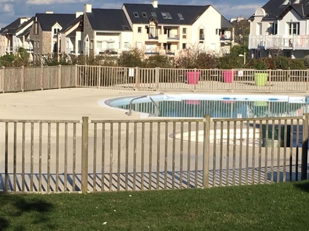Appartement à Arzon avec piscine, proche plage et voile - FR-1-775-12 - 2