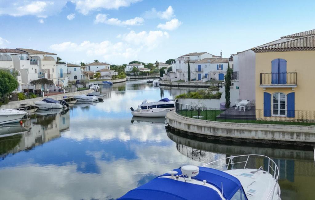 Cozy Home In Aigues-Mortes With House Sea View - 3