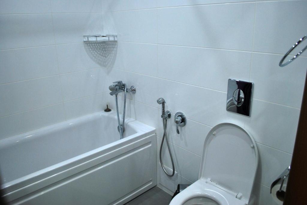 White Sail Apartments photo