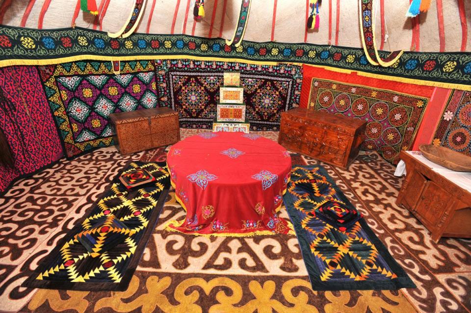 Yurt, Semej