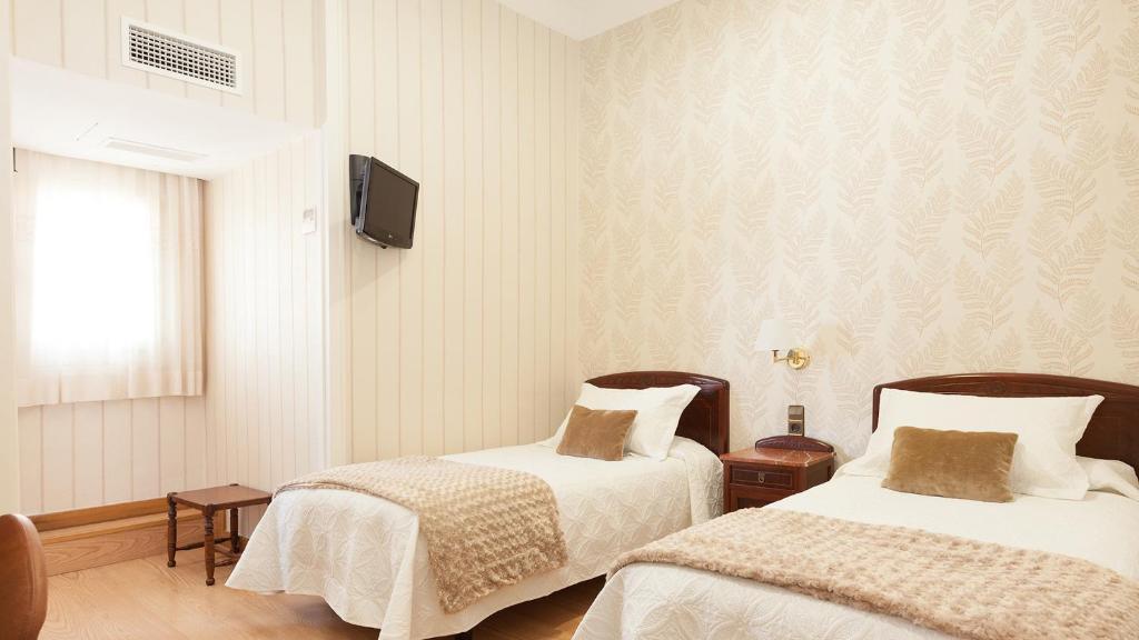 Hostal Oliva - 5