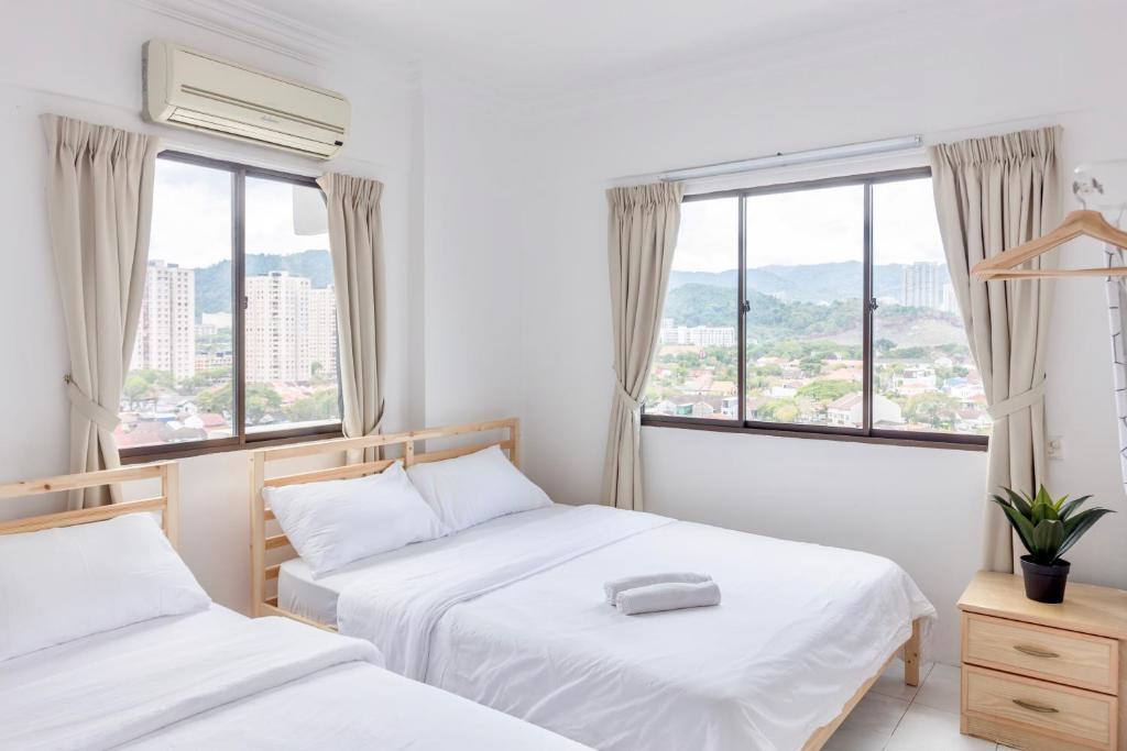 Eastern Apt, Jelutong, Jelutong