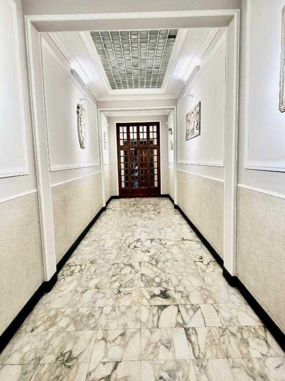 The Center Residence - 5