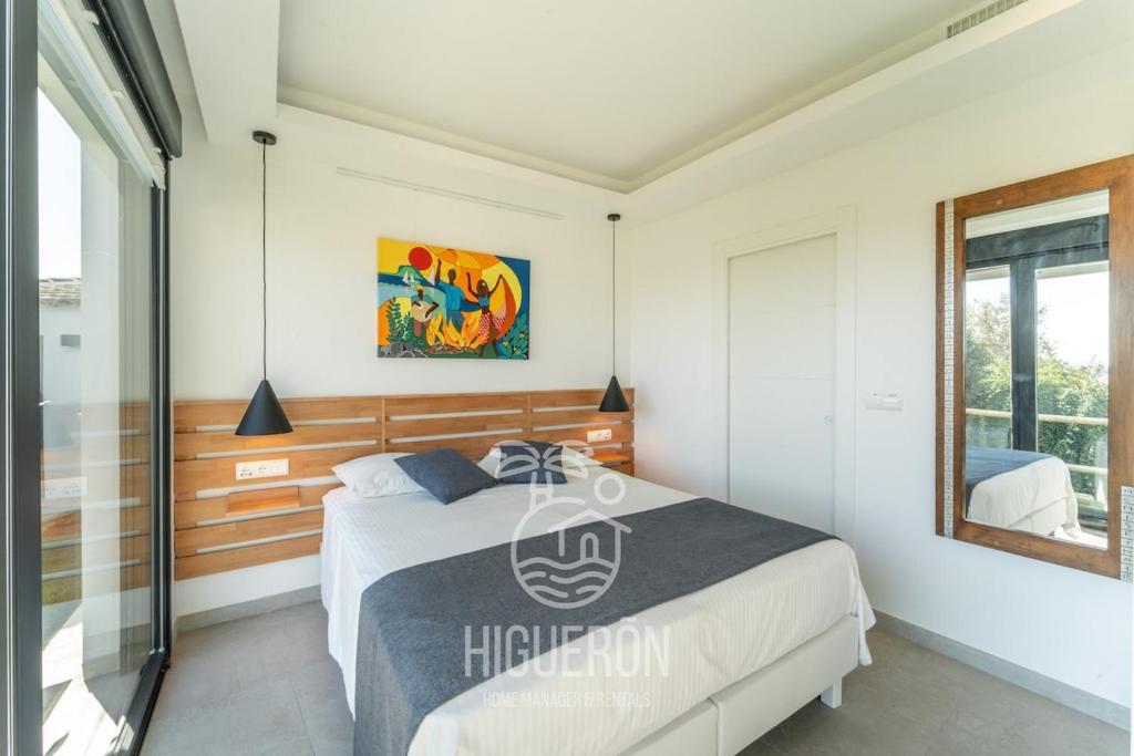 HigueronRentals Centinela - 3